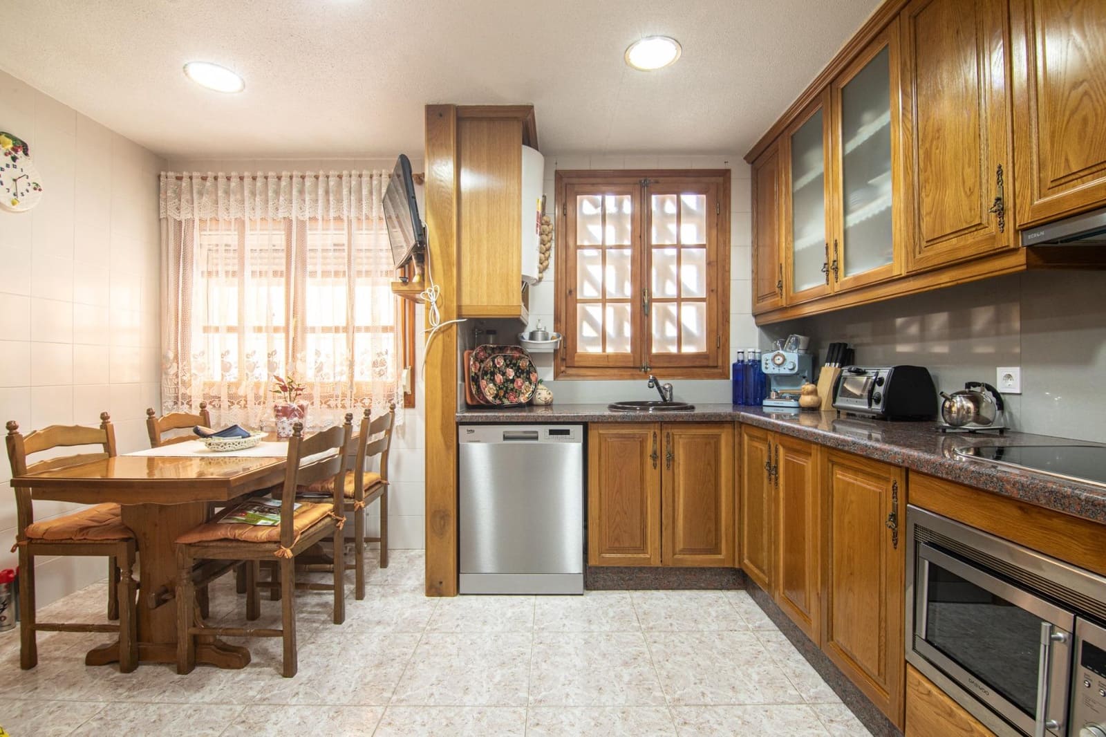 4 bedroom Terraced Villa for sale in Playa de San Juan with pool garage - € 650,000 (Ref: 9975601)