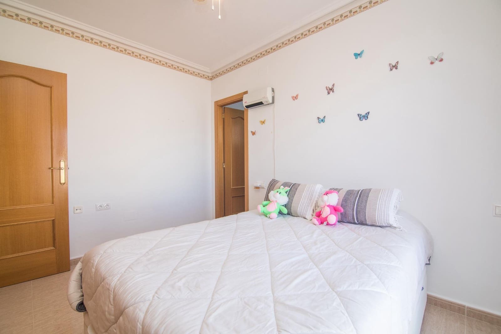 5 bedroom Villa for sale in Monforte del Cid - € 359,900 (Ref: 9975602)