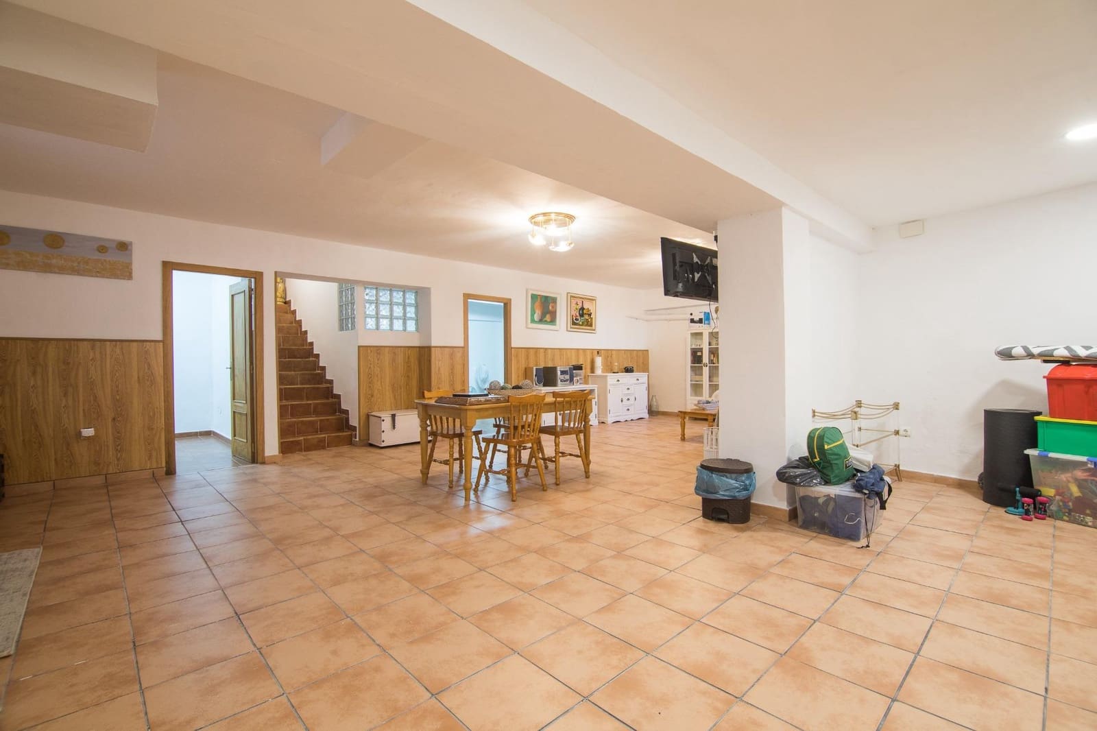 5 bedroom Villa for sale in Monforte del Cid - € 359,900 (Ref: 9975602)