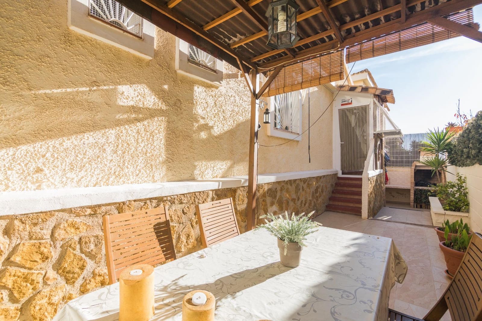 5 bedroom Villa for sale in Monforte del Cid - € 359,900 (Ref: 9975602)