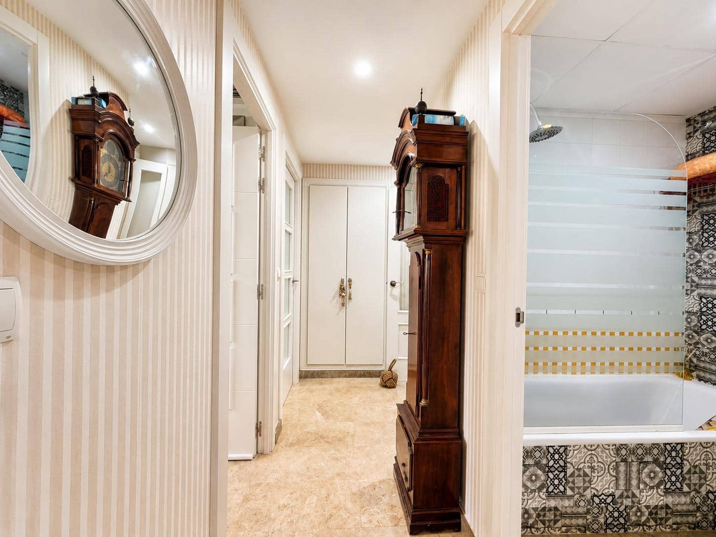 Piso de 3 habitaciones en Playa de San Juan en venta con piscina garaje - 464.900 € (Ref: 9977472)
