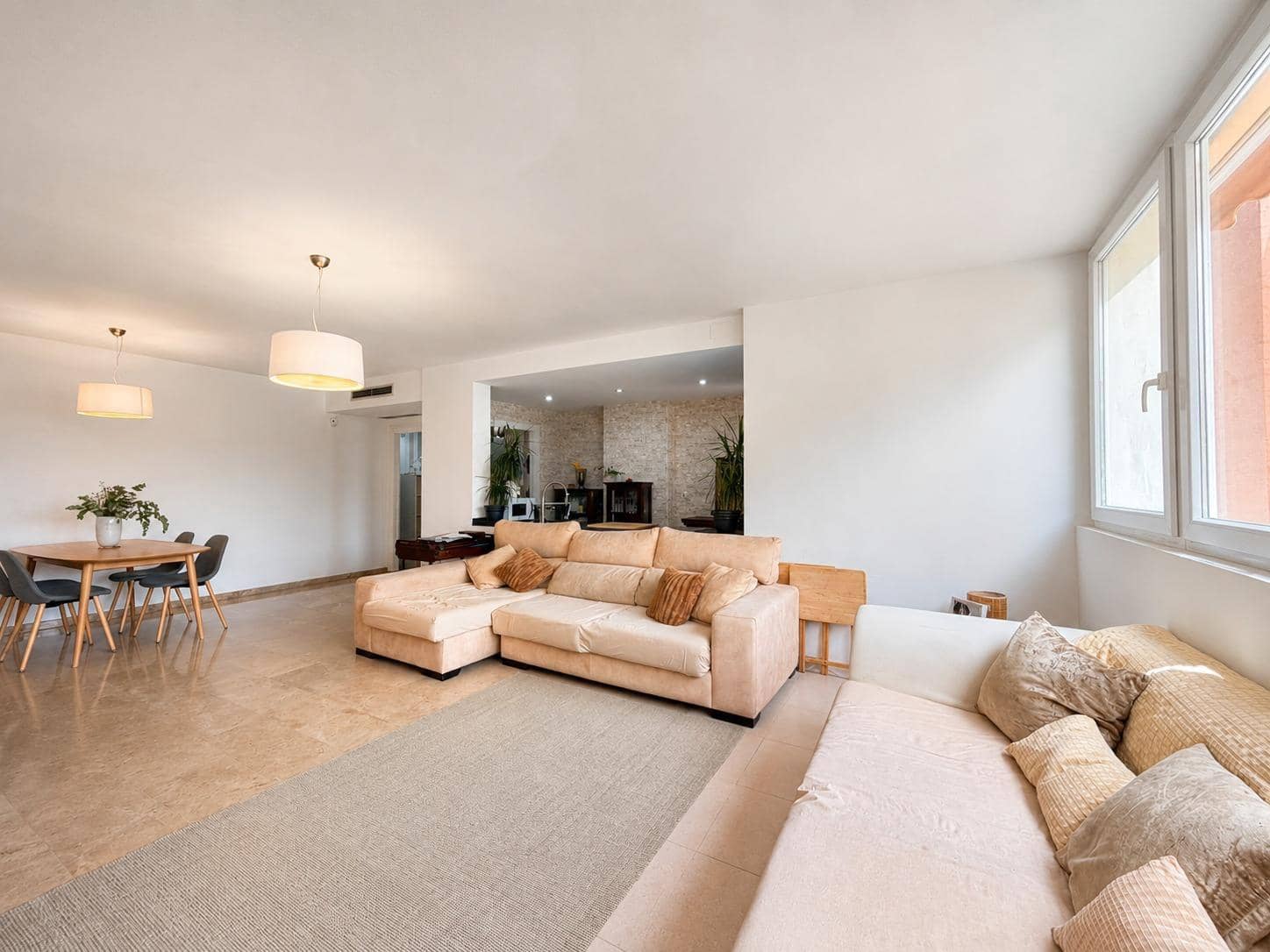 Piso de 3 habitaciones en Playa de San Juan en venta con piscina garaje - 464.900 € (Ref: 9977472)