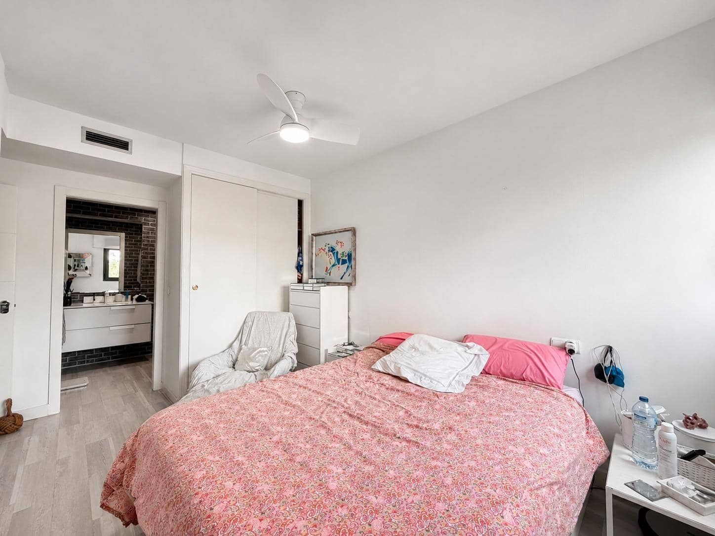 Piso de 3 habitaciones en Playa de San Juan en venta con piscina garaje - 464.900 € (Ref: 9977472)