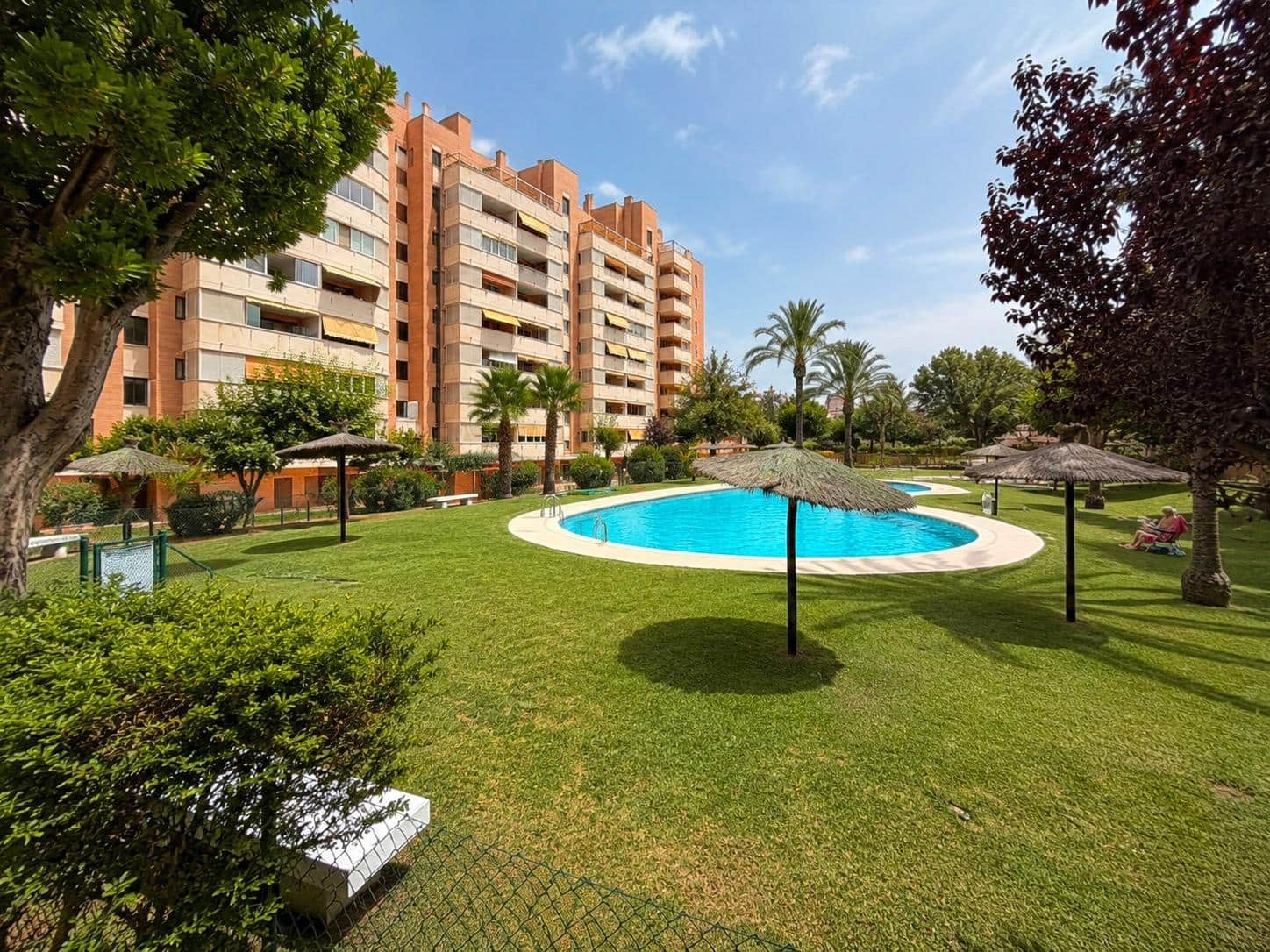 Piso de 3 habitaciones en Playa de San Juan en venta con piscina garaje - 464.900 € (Ref: 9977472)