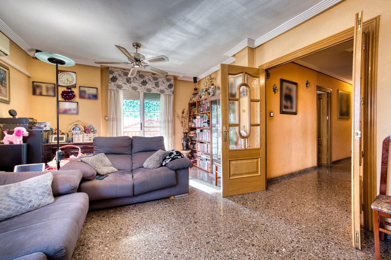 4 bedroom Flat for sale in Elda - € 129,900 (Ref: 9985125)