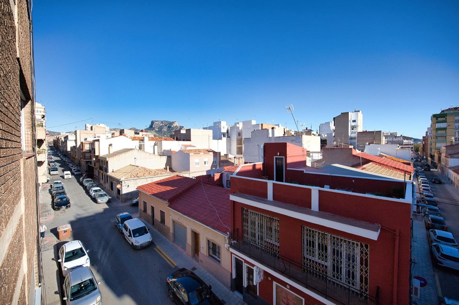 4 bedroom Flat for sale in Elda - € 129,900 (Ref: 9985125)
