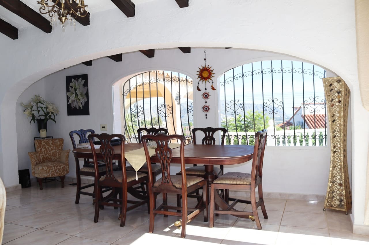 6 camera da letto Villa in vendita in Orba con piscina - 499.950 € (Rif: 10095015)