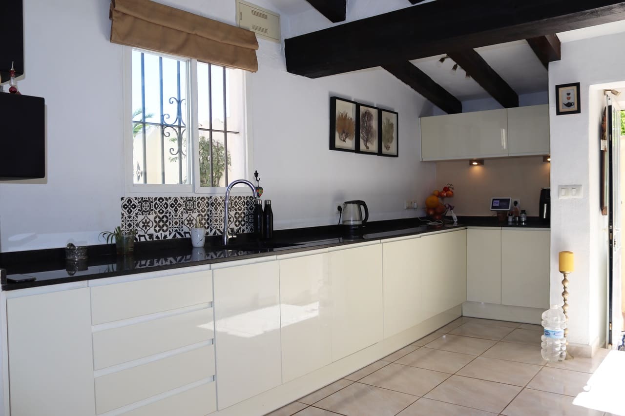 6 camera da letto Villa in vendita in Orba con piscina - 499.950 € (Rif: 10095015)