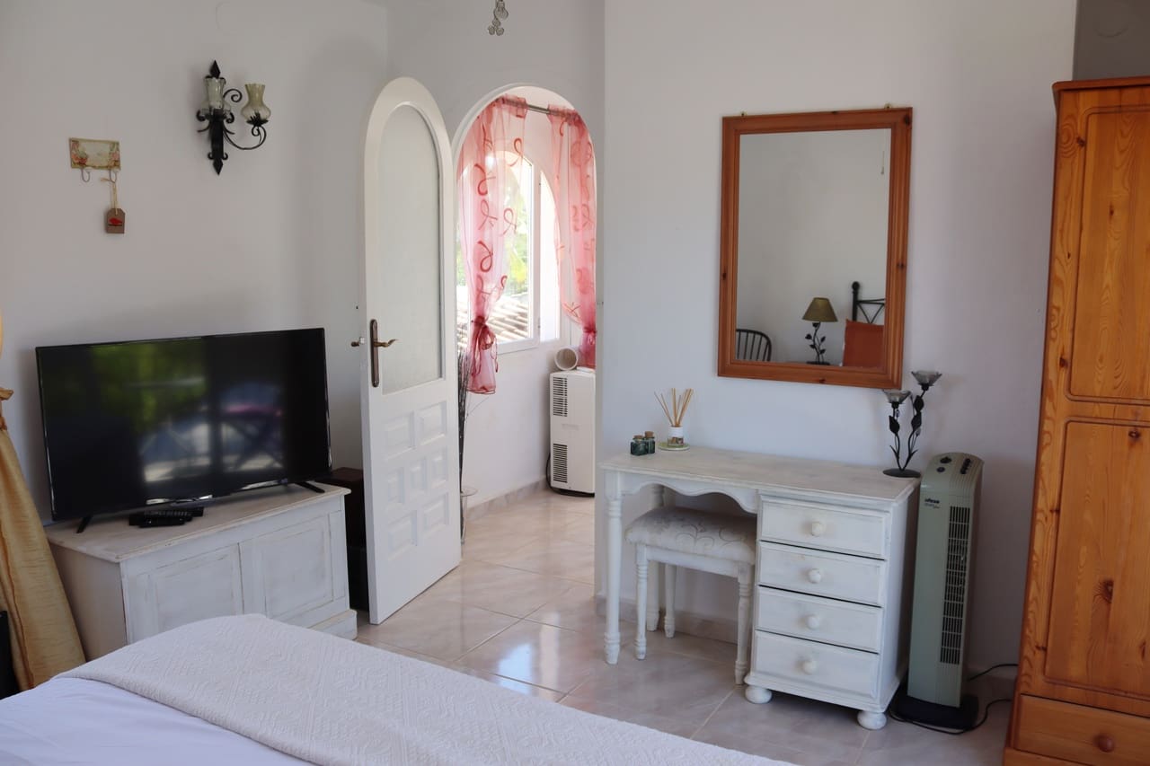 6 camera da letto Villa in vendita in Orba con piscina - 499.950 € (Rif: 10095015)