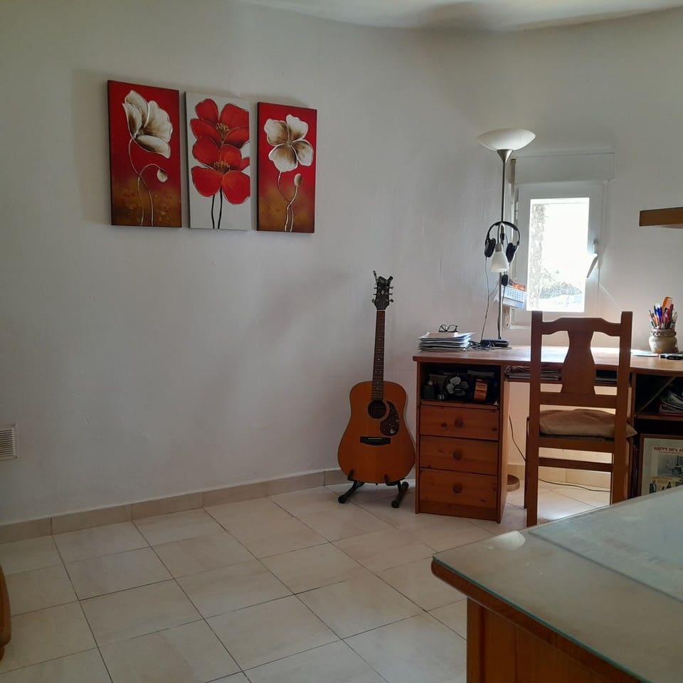 6 chambre Villa/Maison à vendre à Orba avec piscine garage - 499 950 € (Ref: 10111843)