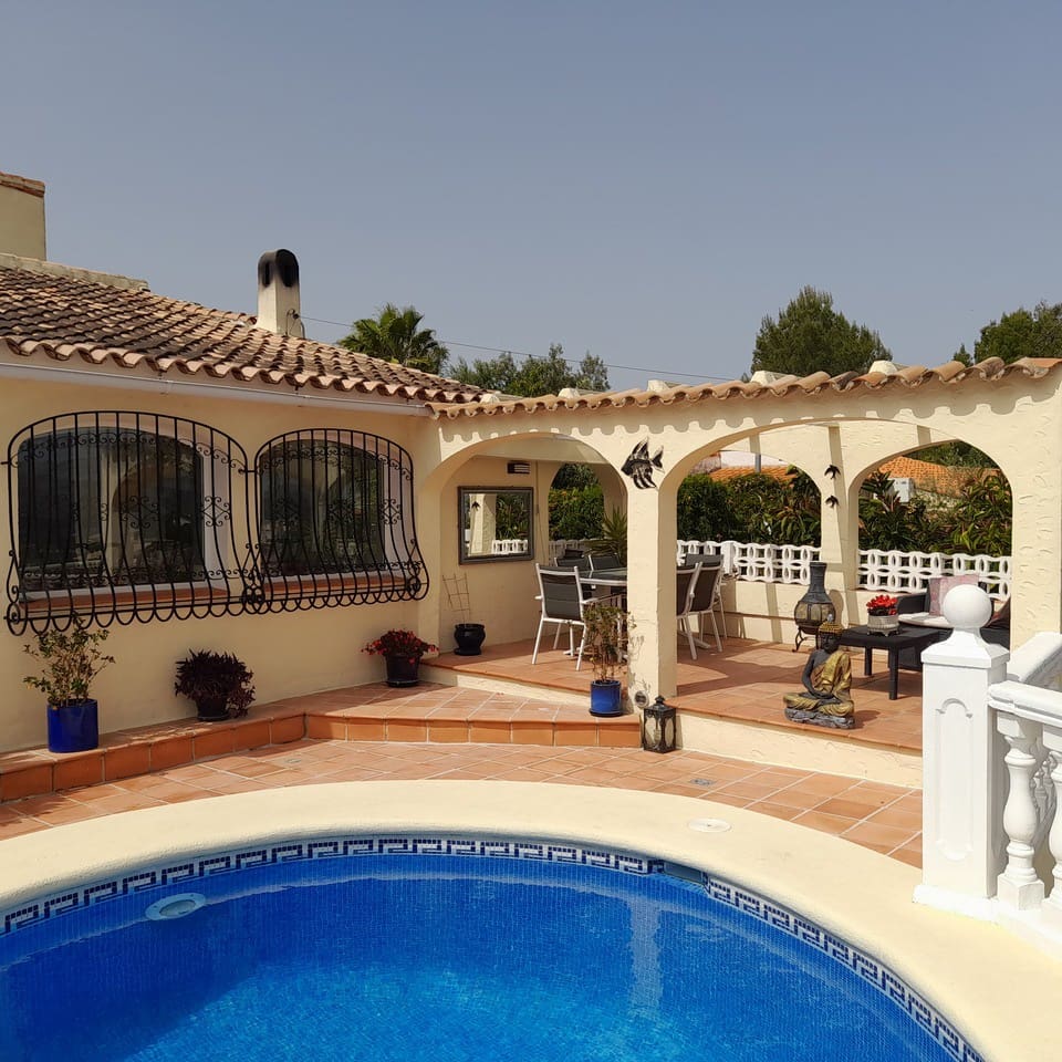 6 chambre Villa/Maison à vendre à Orba avec piscine garage - 499 950 € (Ref: 10111843)