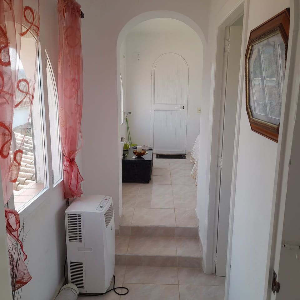 6 chambre Villa/Maison à vendre à Orba avec piscine garage - 499 950 € (Ref: 10111843)