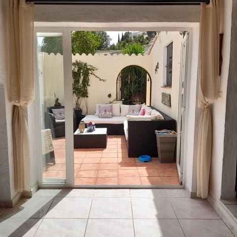 6 chambre Villa/Maison à vendre à Orba avec piscine garage - 499 950 € (Ref: 10111843)