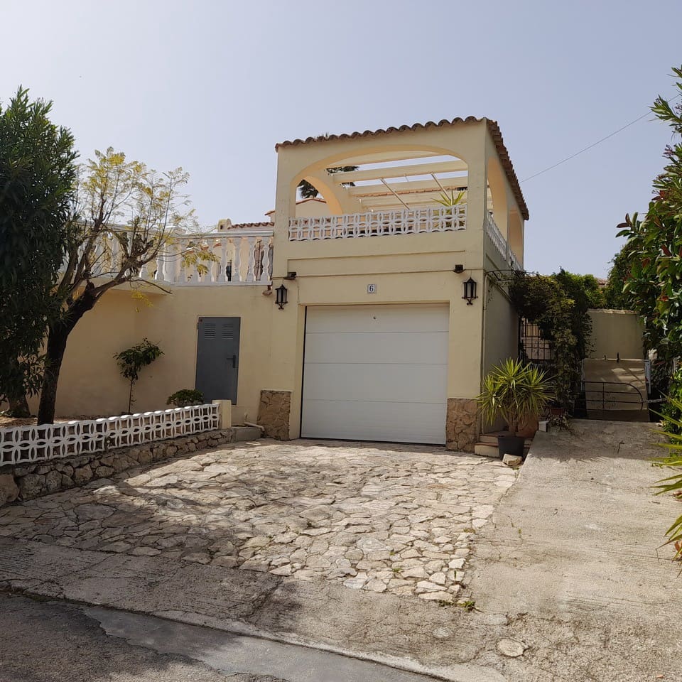 6 chambre Villa/Maison à vendre à Orba avec piscine garage - 499 950 € (Ref: 10111843)