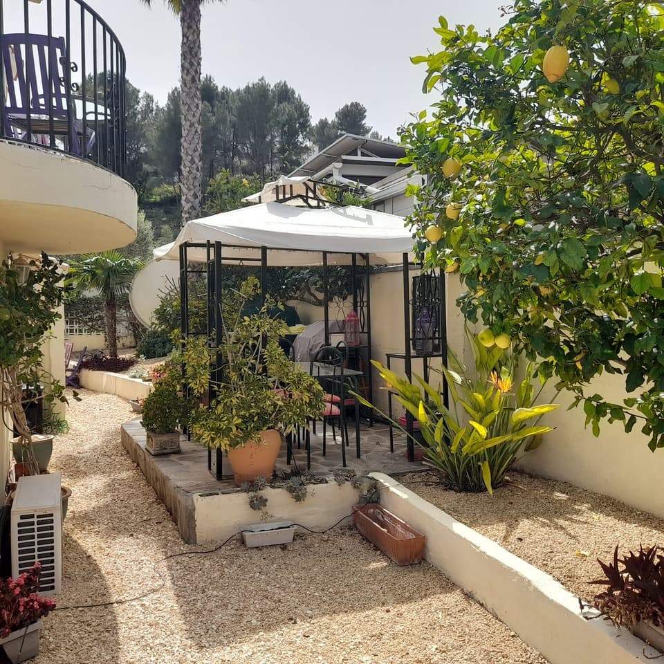 6 chambre Villa/Maison à vendre à Orba avec piscine garage - 499 950 € (Ref: 10111843)