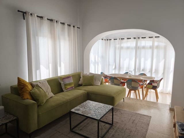 3 bedroom Villa for sale in Benissa with pool garage - € 549,000 (Ref: 9199789)