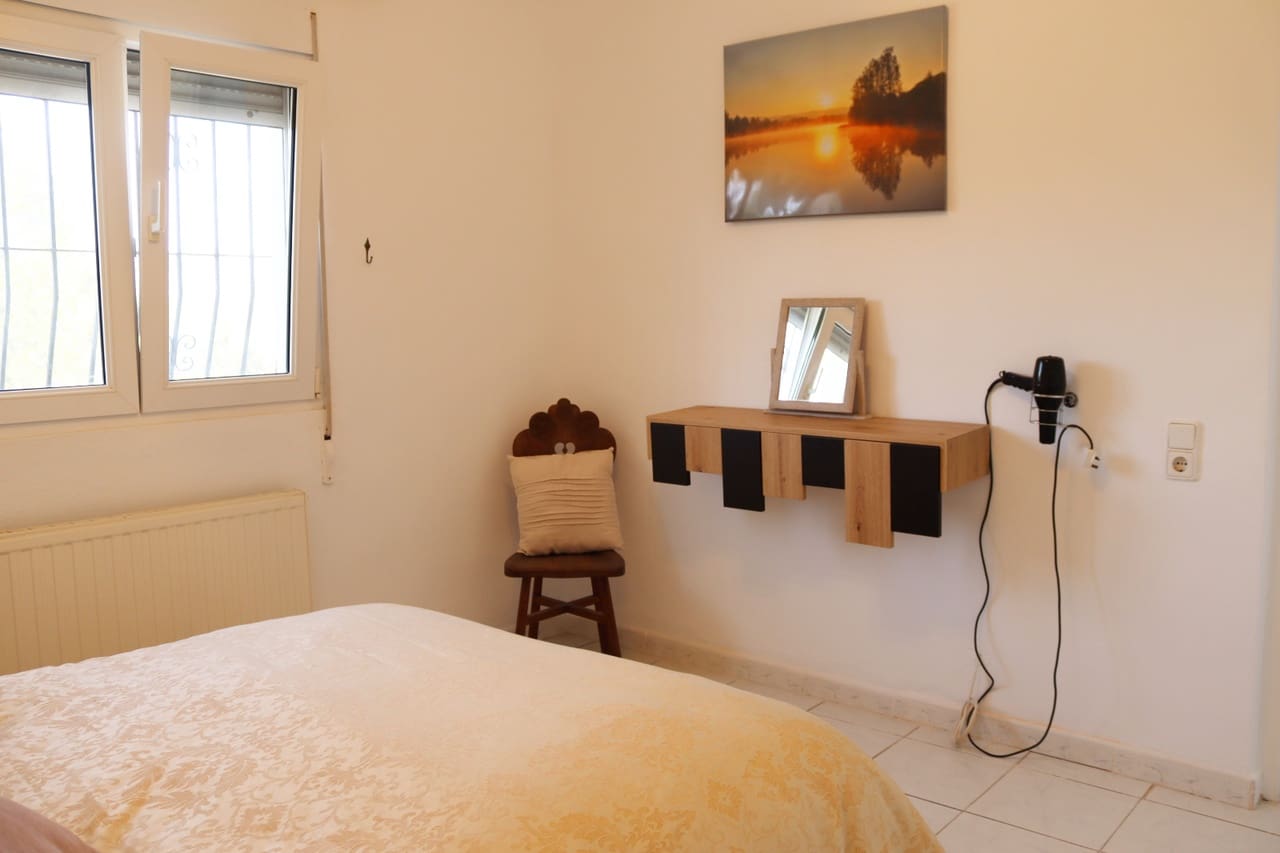 5 bedroom Villa for sale in Parcent with garage - € 360,000 (Ref: 9204928)