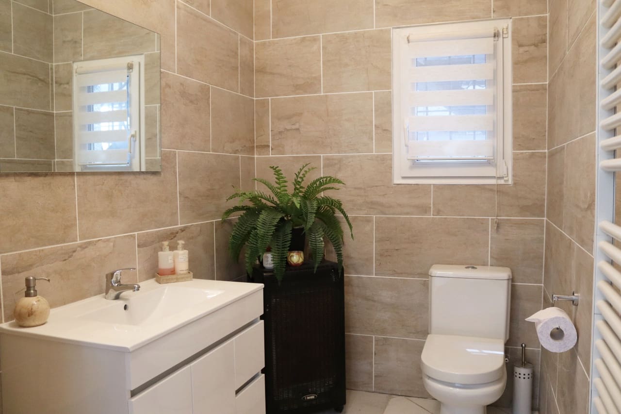 5 bedroom Villa for sale in Parcent with garage - € 360,000 (Ref: 9204928)