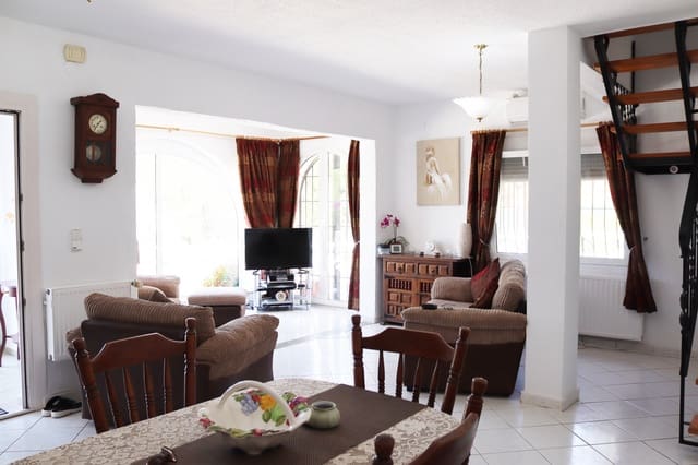 5 bedroom Villa for sale in Parcent with garage - € 360,000 (Ref: 9204928)
