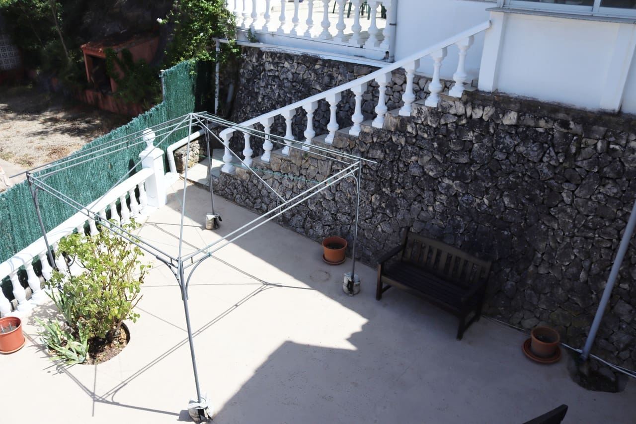 5 bedroom Villa for sale in Parcent with garage - € 360,000 (Ref: 9204928)