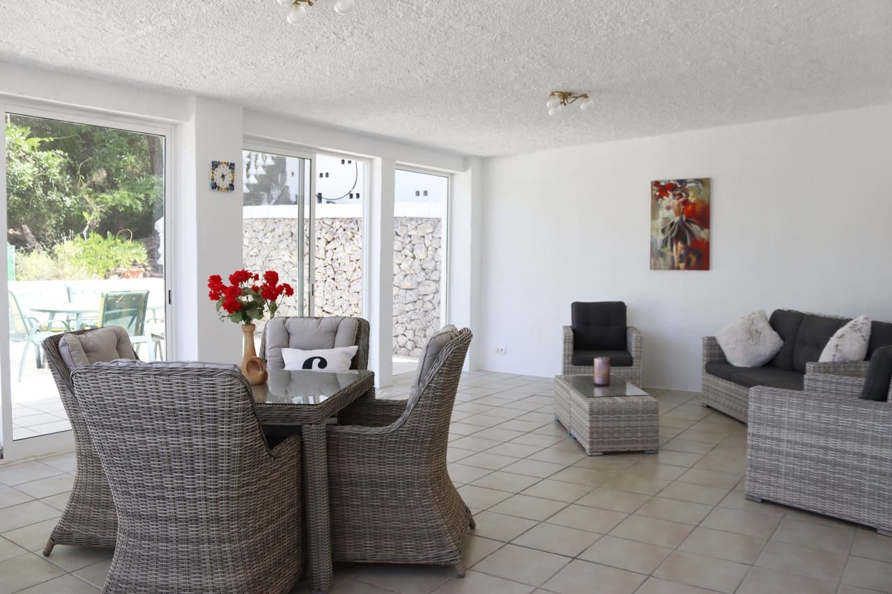 5 bedroom Villa for sale in Parcent with garage - € 360,000 (Ref: 9204928)