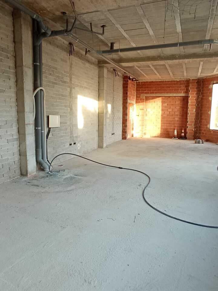 Commercial for sale in Jalon / Xalo - € 147,000 (Ref: 9396701)