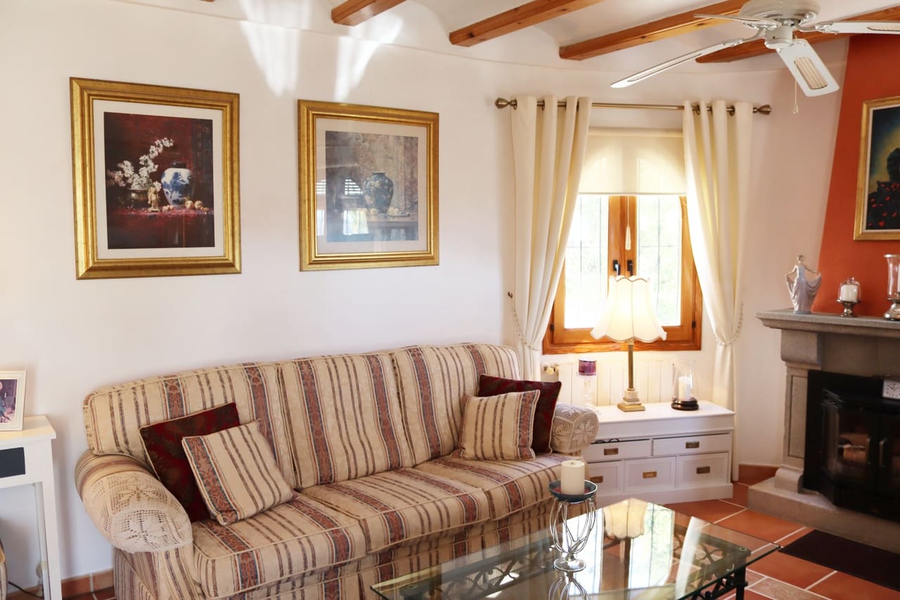 4 sypialnia Willa na sprzedaż w Benigembla / Benichembla z basenem garażem - 469 000 € (Ref: 9679117)