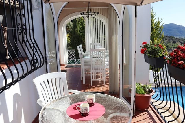 4 sypialnia Willa na sprzedaż w Benigembla / Benichembla z basenem garażem - 469 000 € (Ref: 9679117)