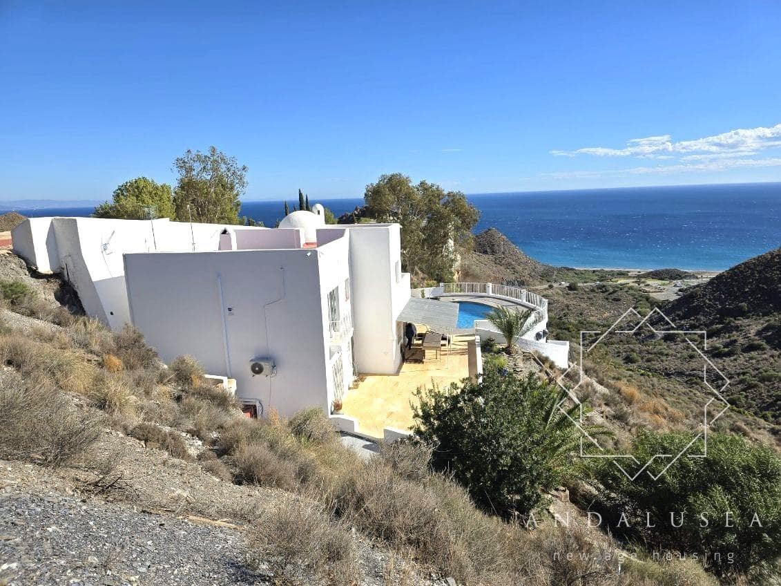 4 makuuhuone Huvila vuokrattavana paikassa Mojacar mukana uima-altaan - 3 000 € (Ref: 10034258)