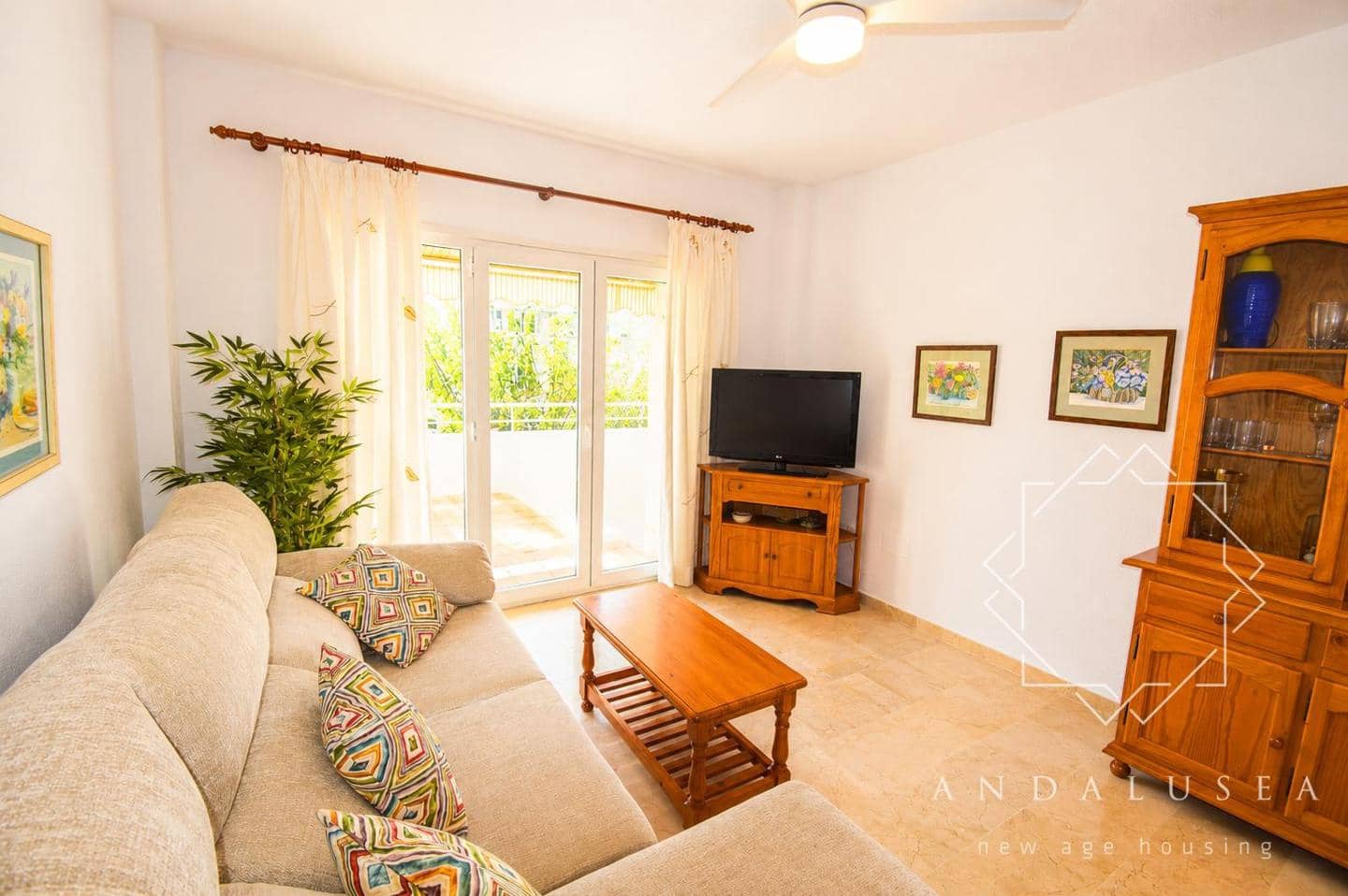 3 bedroom Flat for rent in Mojacar with pool garage - € 1,500 (Ref: 10049802)