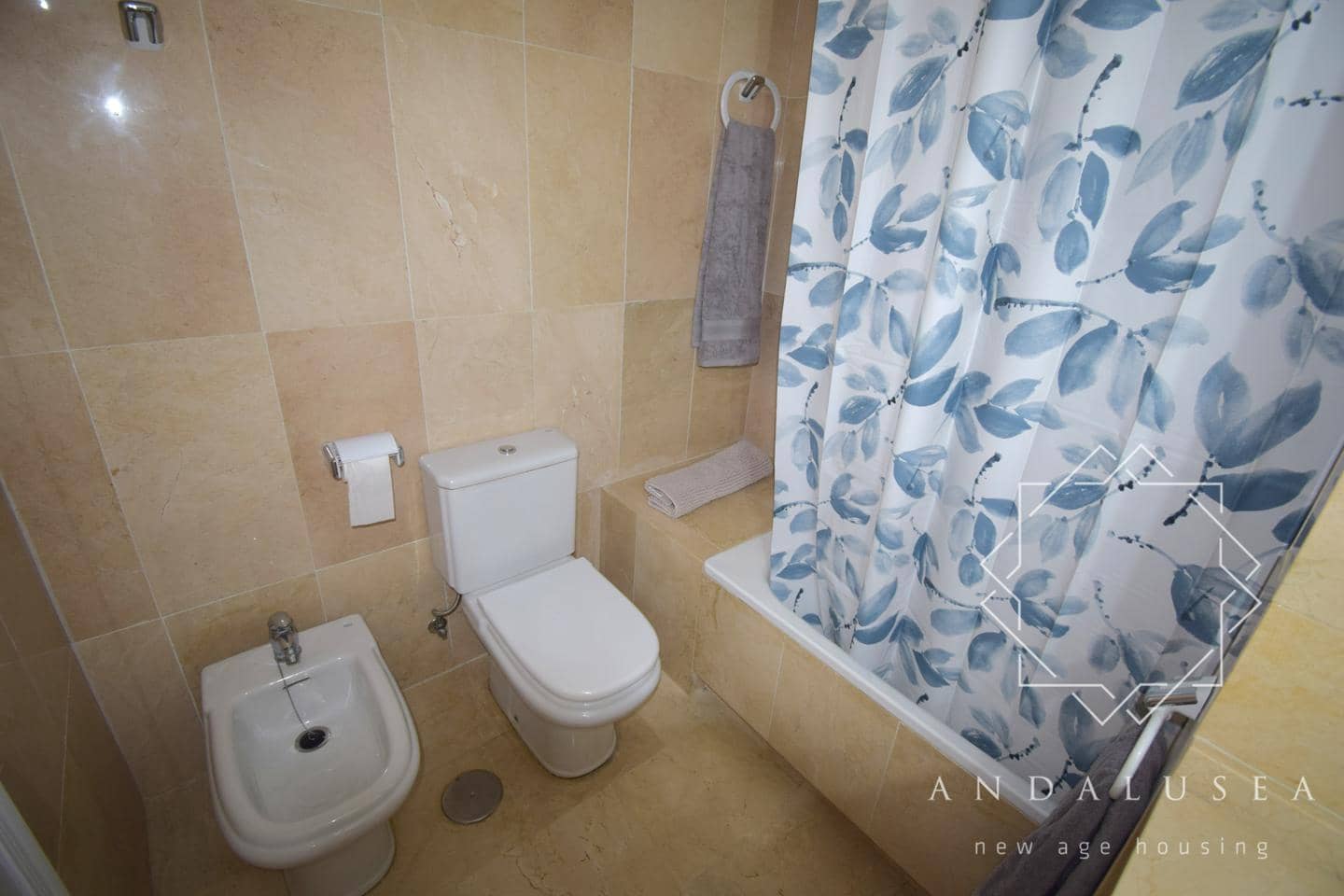 3 bedroom Flat for rent in Mojacar with pool garage - € 1,500 (Ref: 10049802)