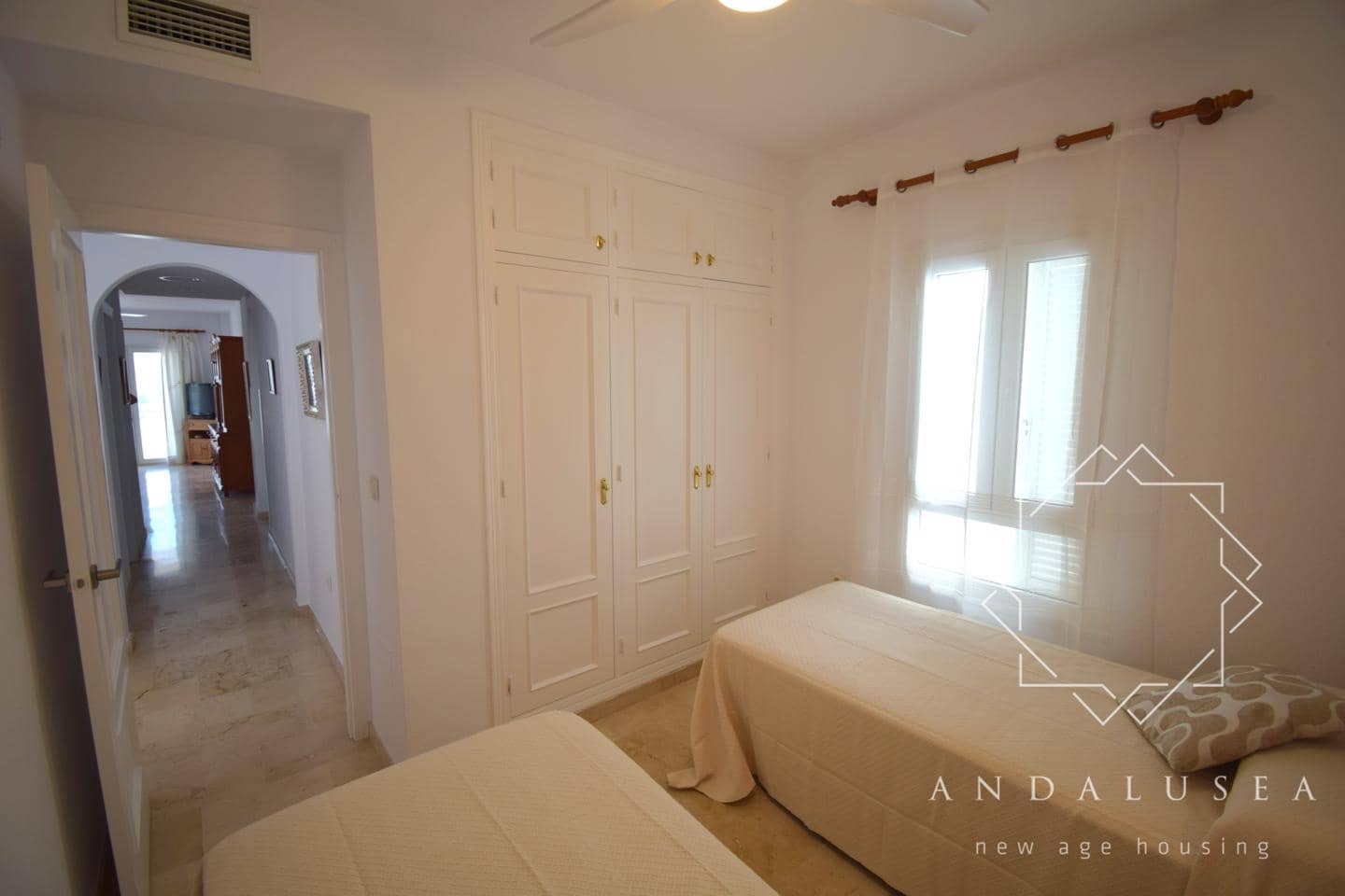 3 bedroom Flat for rent in Mojacar with pool garage - € 1,500 (Ref: 10049802)