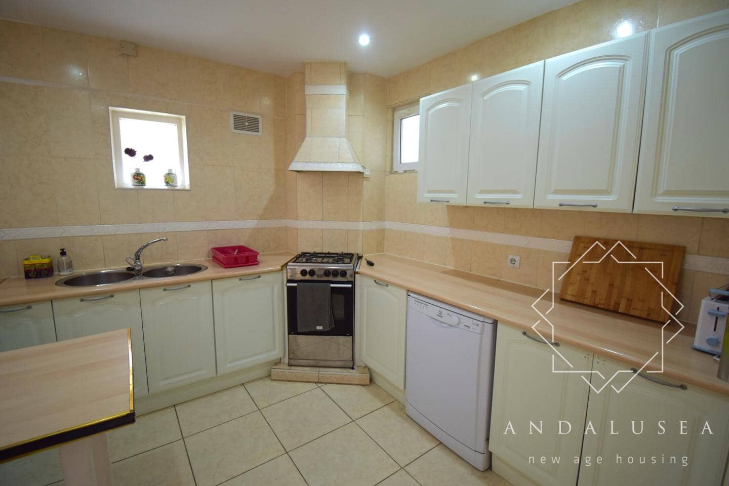Chalet de 4 habitaciones en Sopalmo en venta - 349.995 € (Ref: 10062832)