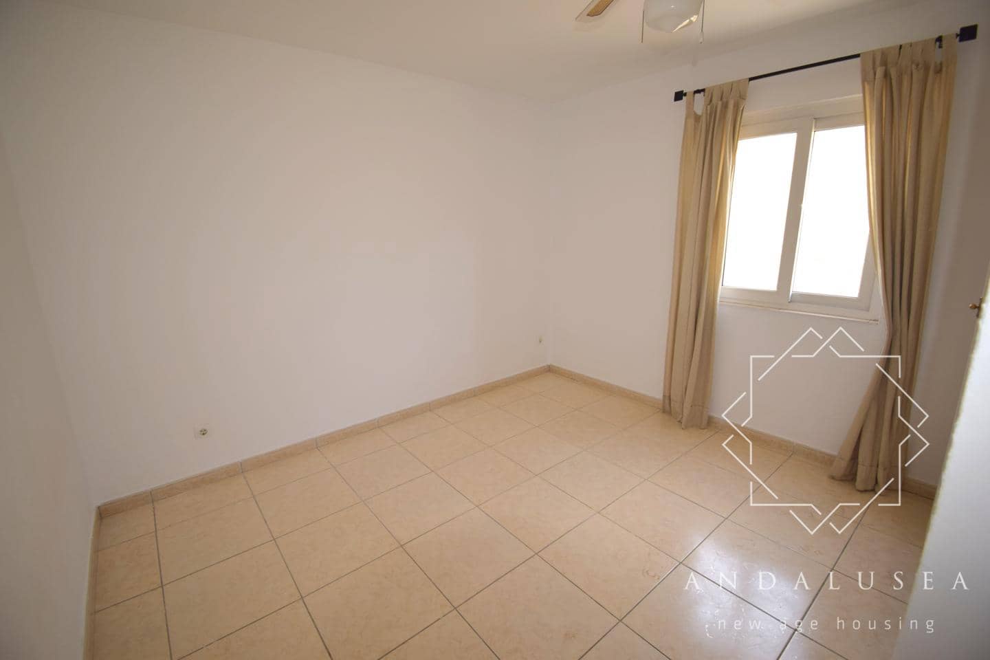 Chalet de 4 habitaciones en Sopalmo en venta - 349.995 € (Ref: 10062832)