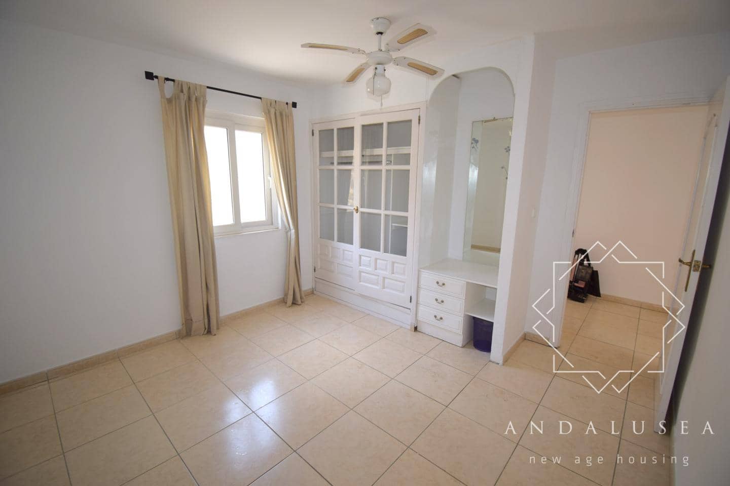 Chalet de 4 habitaciones en Sopalmo en venta - 349.995 € (Ref: 10062832)