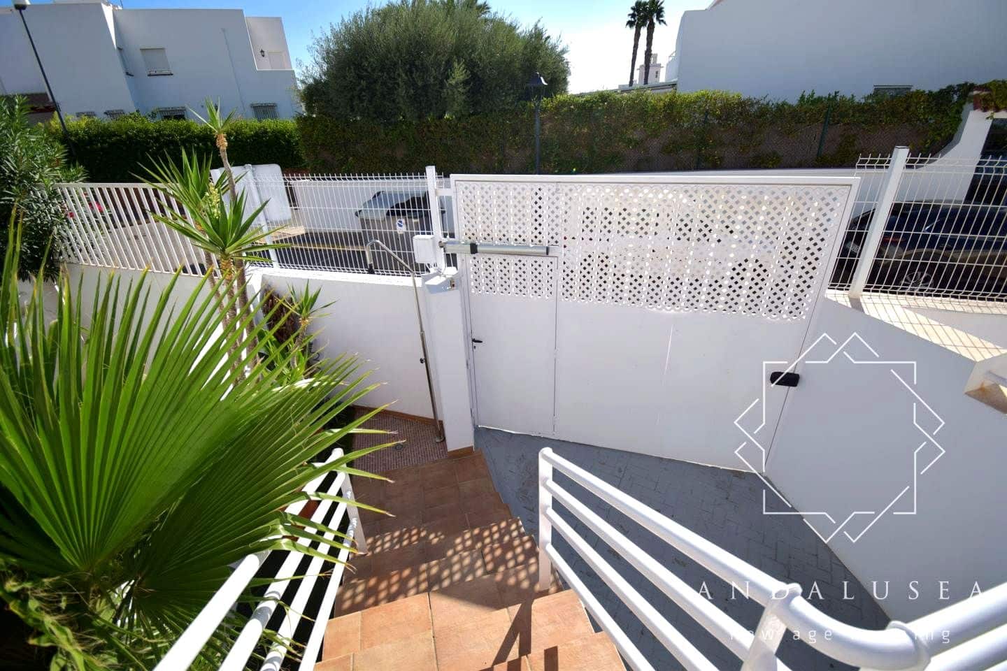 3 bedroom Flat for sale in Mojacar with pool garage - € 410,000 (Ref: 10070218)