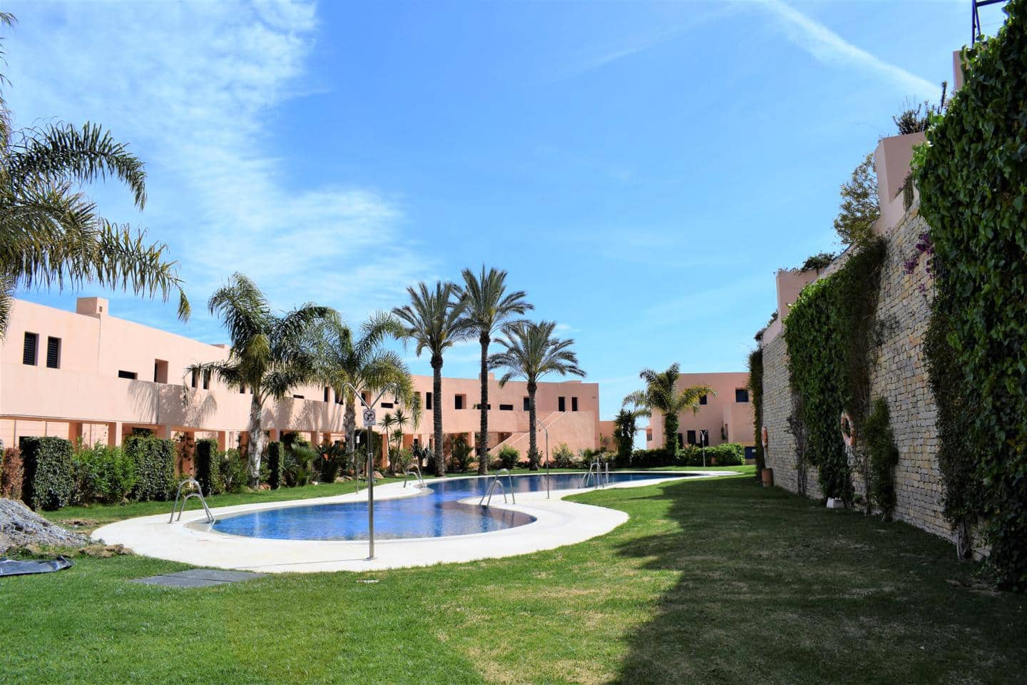 2 slaapkamer Flat te koop in Mojacar met garage - € 246.000 (Ref: 10105566)