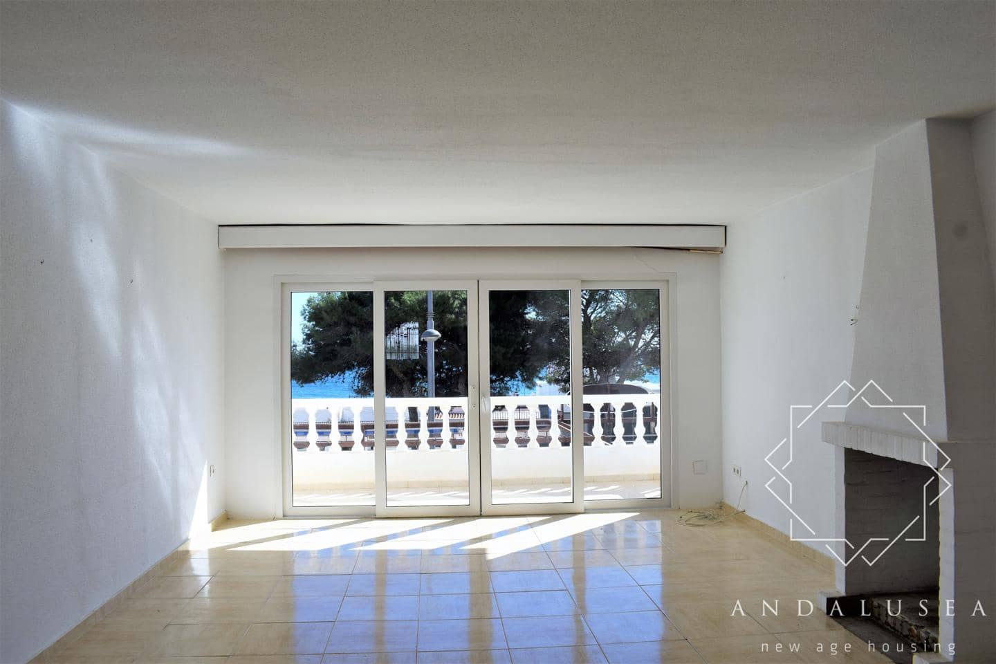 6 bedroom Villa for sale in Almeria city with pool - € 680,000 (Ref: 5953966)