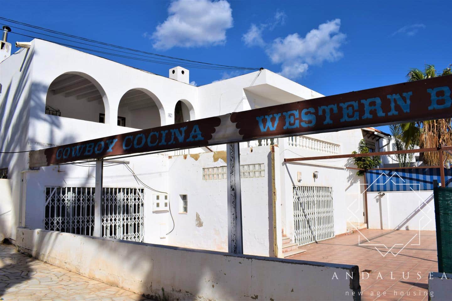 6 bedroom Villa for sale in Almeria city with pool - € 680,000 (Ref: 5953966)