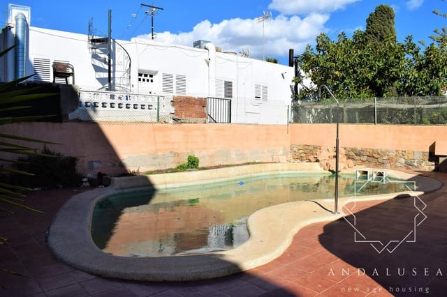 6 bedroom Villa for sale in Almería city with pool - € 680,000 (Ref: 5953966)