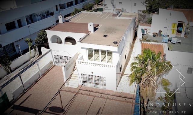 6 makuuhuone Huvila myytävänä paikassa Almería kaupunki mukana uima-altaan - 680 000 € (Ref: 5953966)