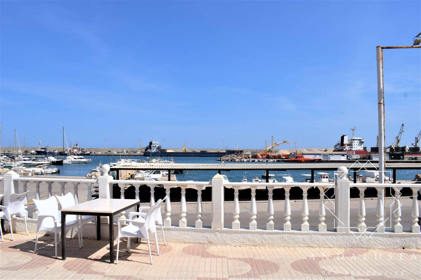 2 soveværelse Virksomhed til leje i Garrucha - € 2.000 (Ref: 6012730)