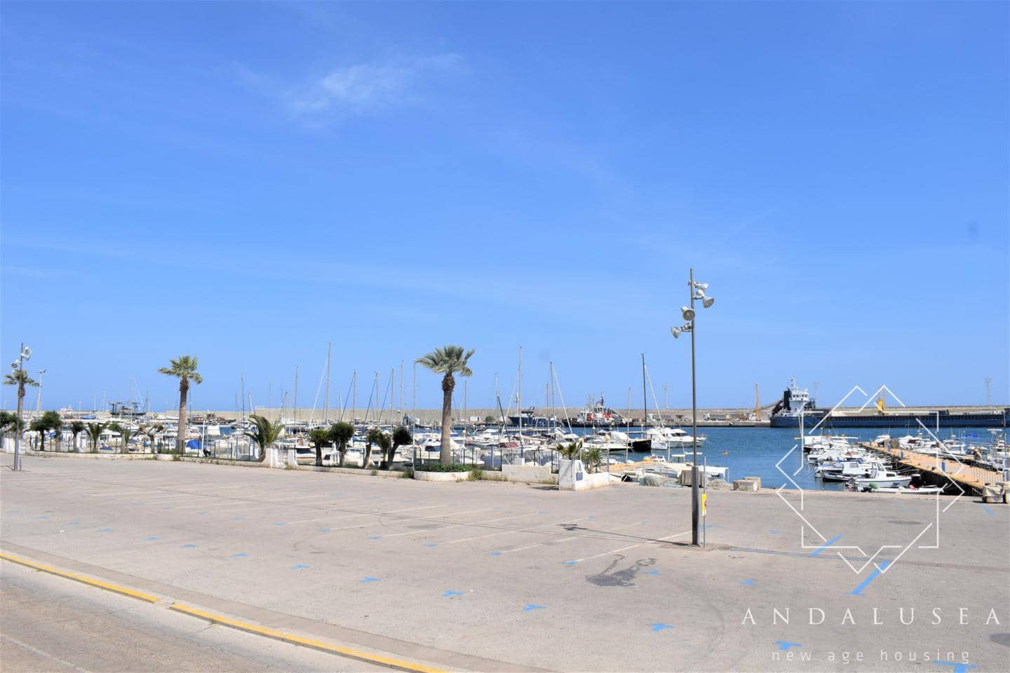 2 soveværelse Virksomhed til leje i Garrucha - € 2.000 (Ref: 6012730)