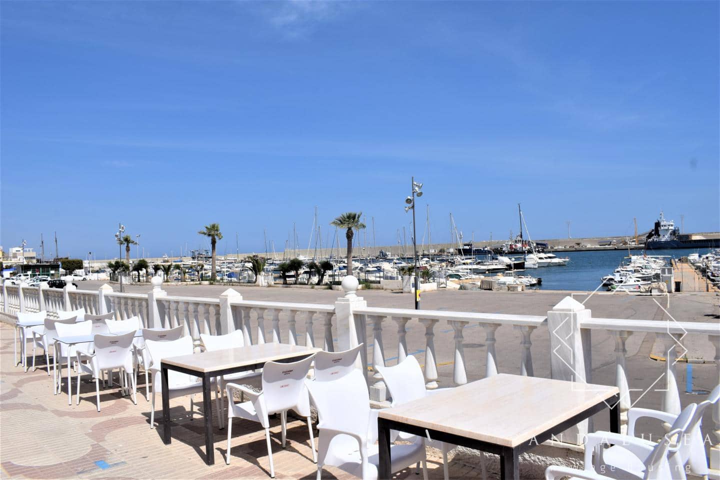 2 soveværelse Virksomhed til leje i Garrucha - € 2.000 (Ref: 6012730)