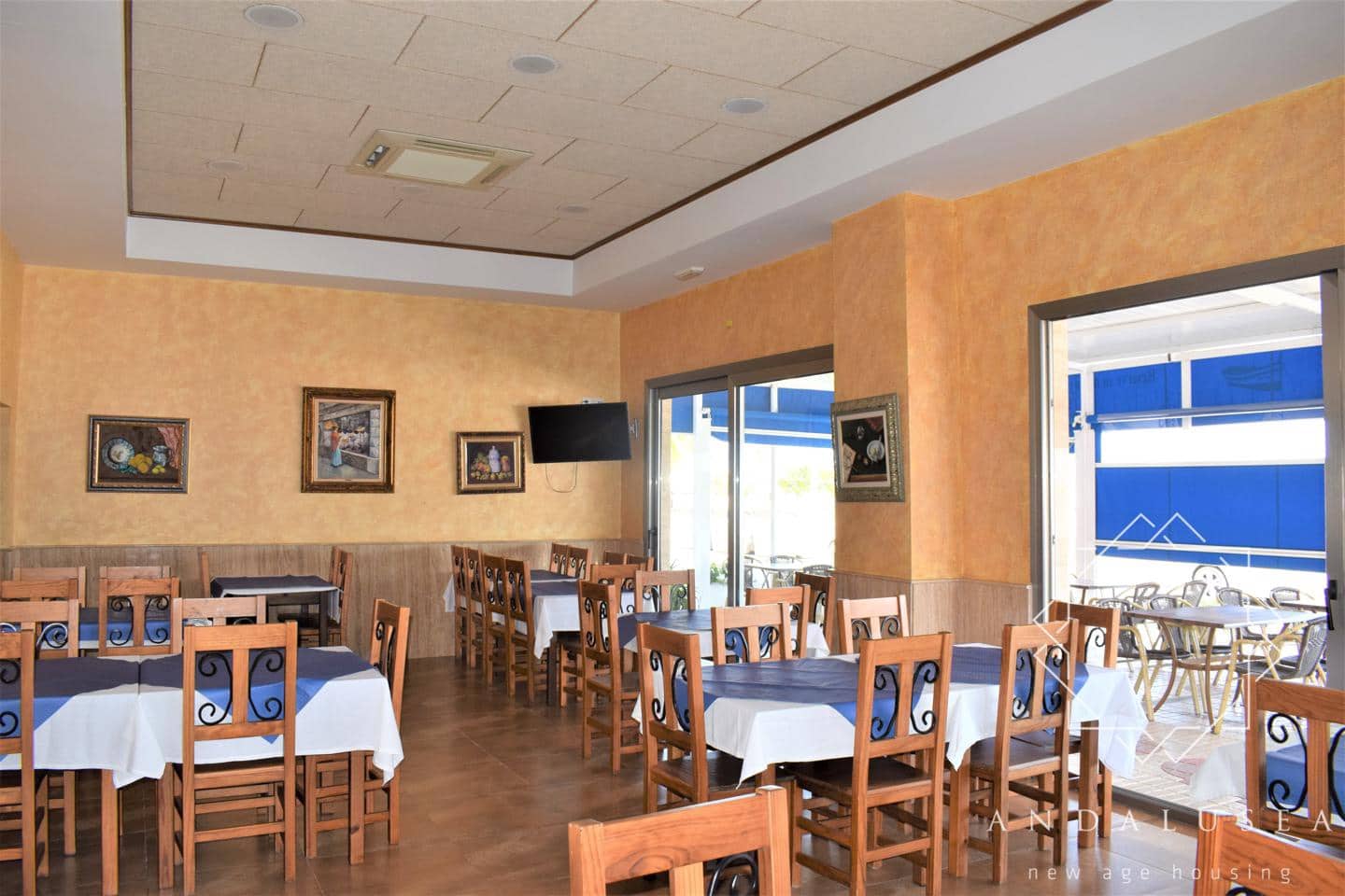 2 bedroom Business for sale in Garrucha - € 800,000 (Ref: 6012730)