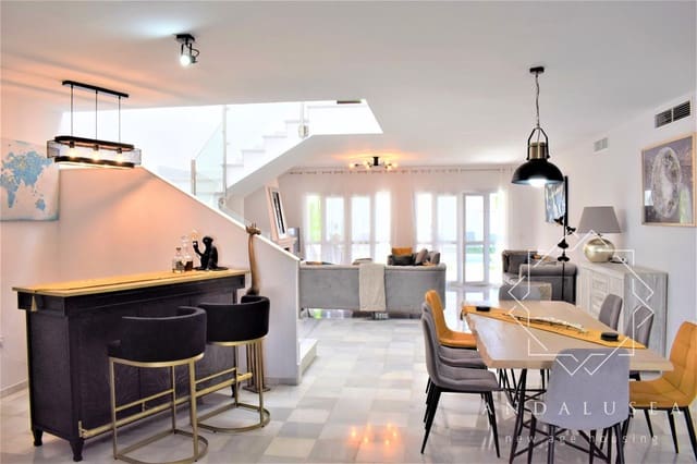 4 bedroom Villa for sale in Mojácar with pool - € 895,000 (Ref: 6464015)