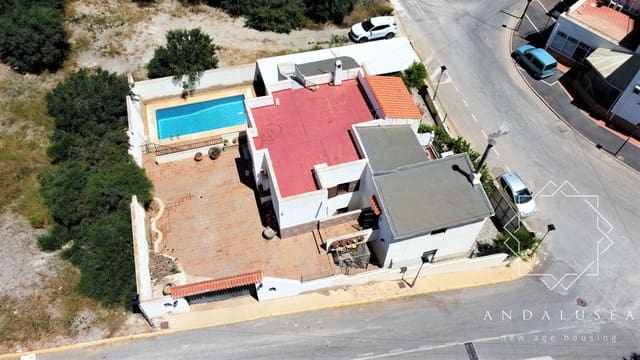 4 bedroom Villa for sale in Mojácar with pool garage - € 450,000 (Ref: 6626254)