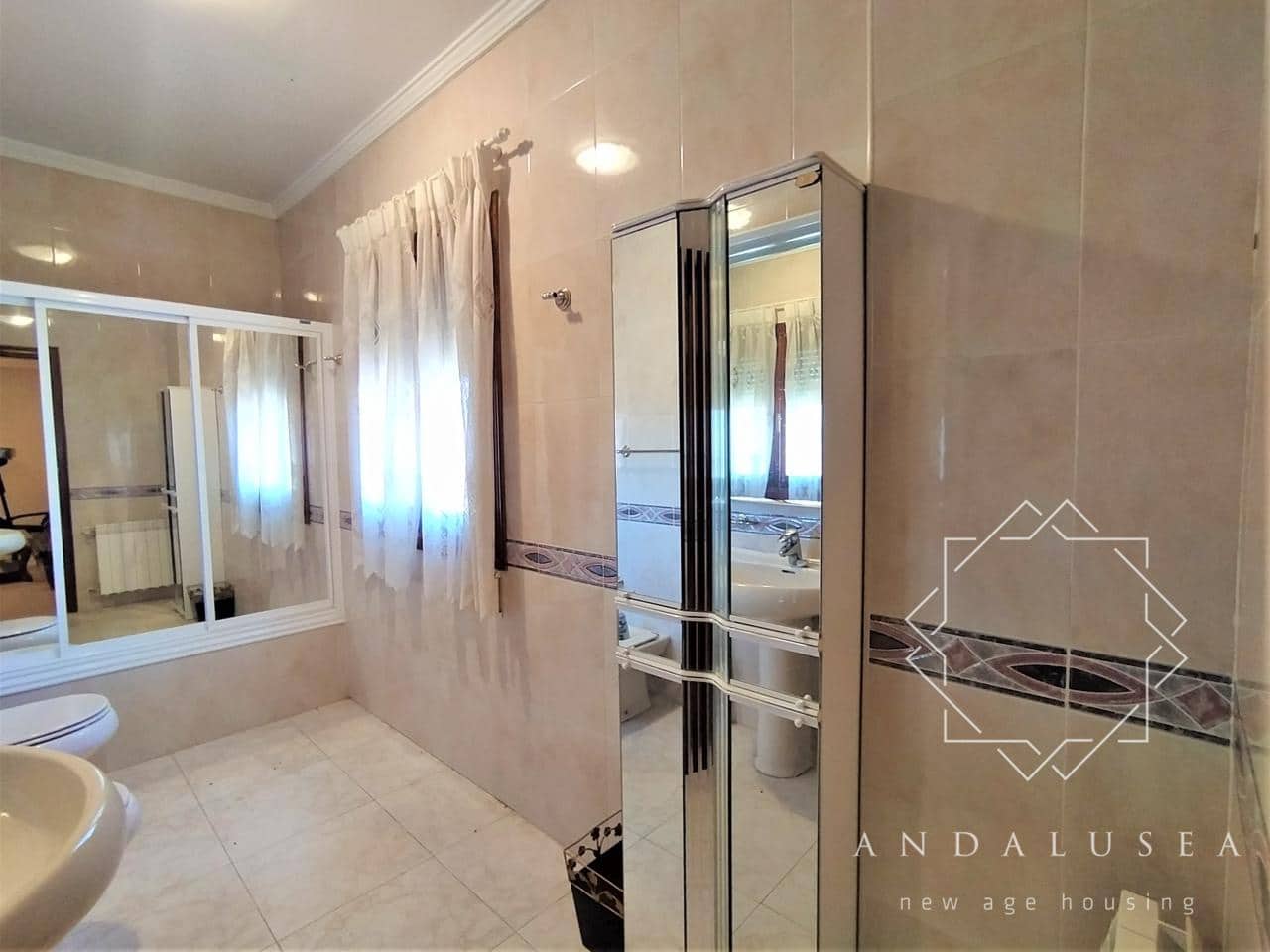 5 chambre Villa/Maison à vendre à Fondon - 450 000 € (Ref: 6644242)