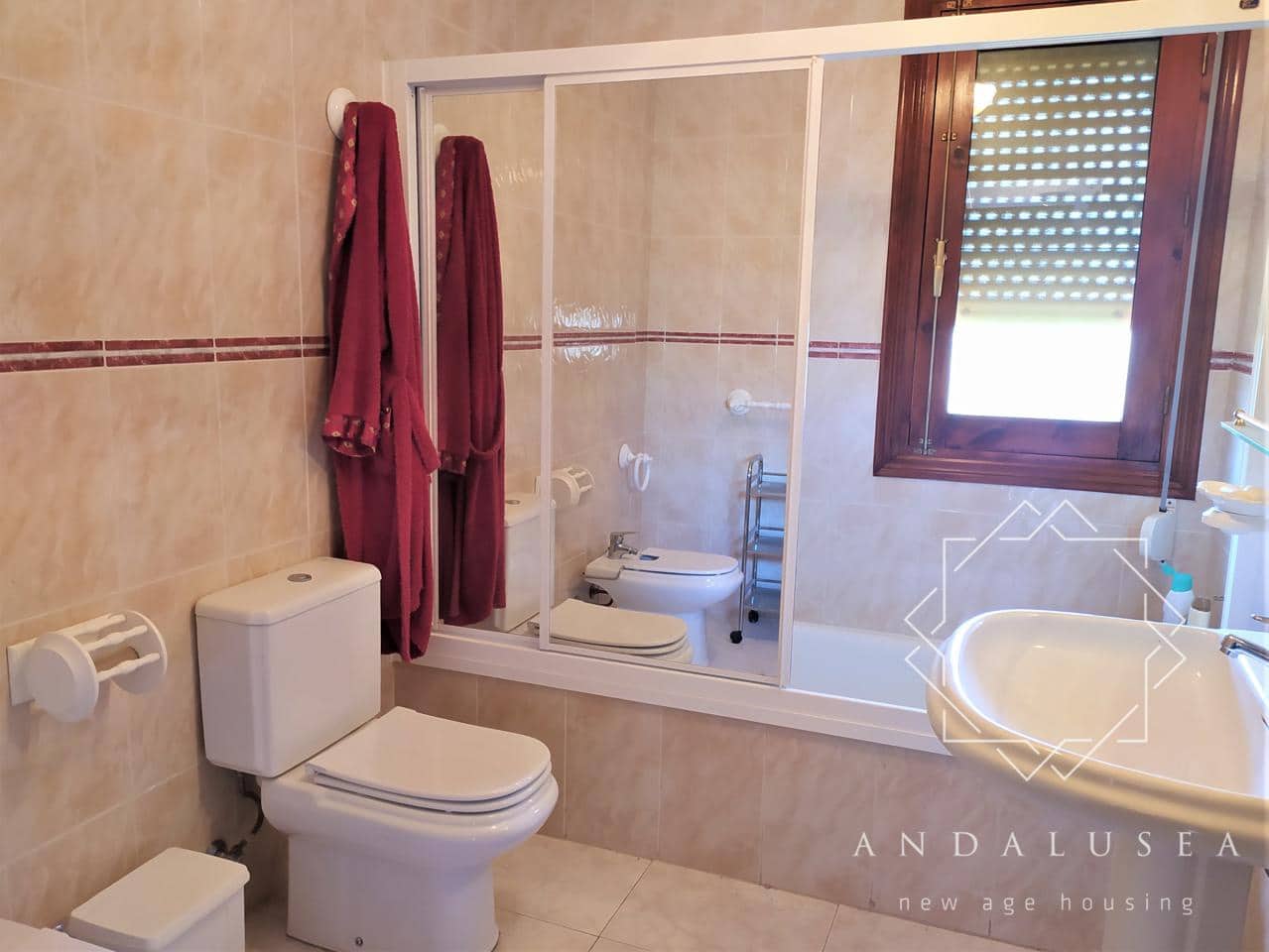 5 chambre Villa/Maison à vendre à Fondon - 450 000 € (Ref: 6644242)