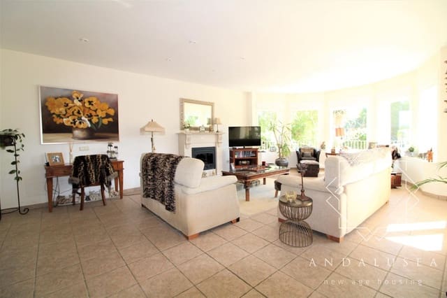Chalet de 4 habitaciones en Vera Ciudad, Vera en venta con piscina garaje - 695.000 € (Ref: 6706910)